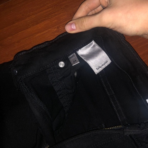 Reformation high & skinny size 24 rich black wash color - Picture 9 of 12